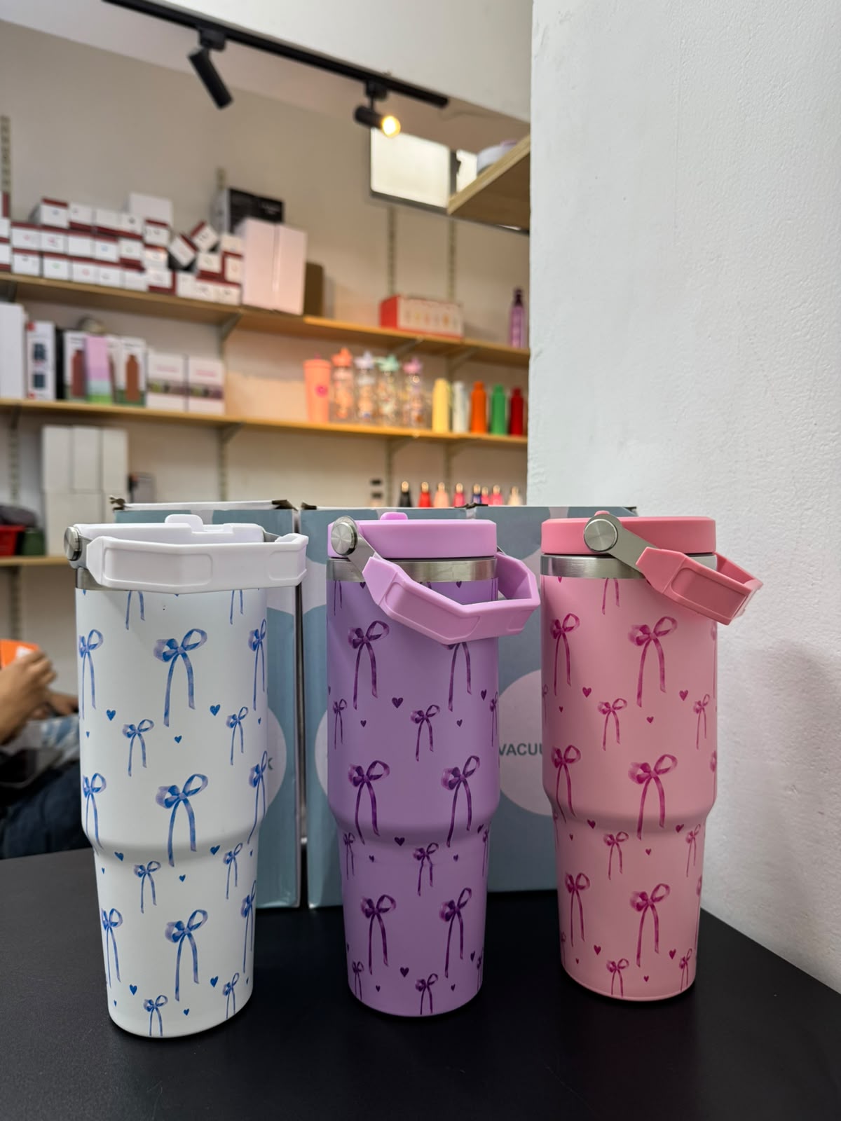 Bow Tumbler Flipstraw 800 ml
